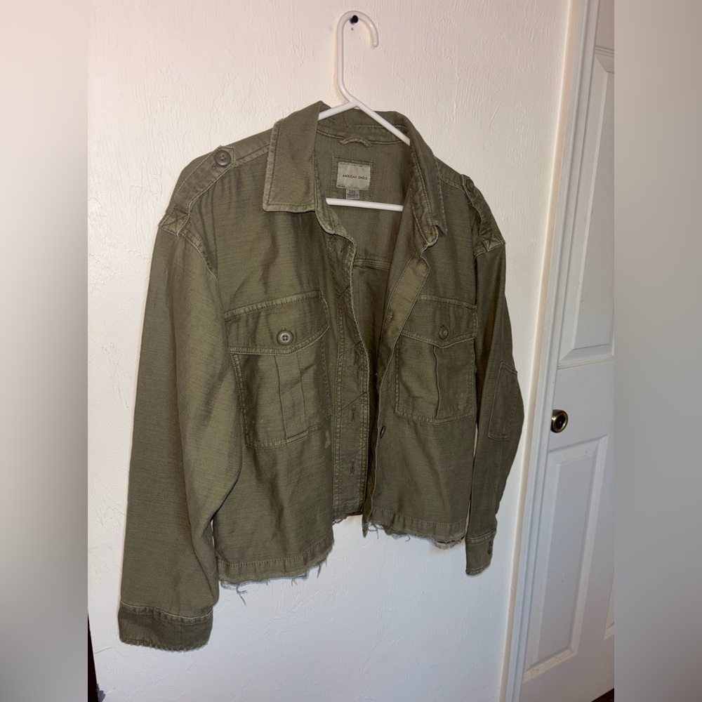 American Eagle Women’s Medium Army Green Cropped Jacket